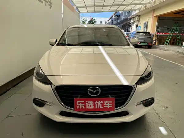 Mazda 3 Axela 2019