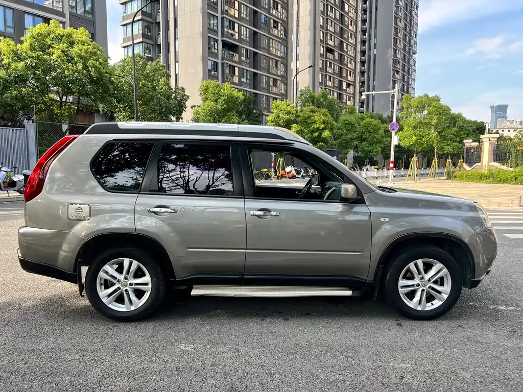 Nissan X-Trail 2012
