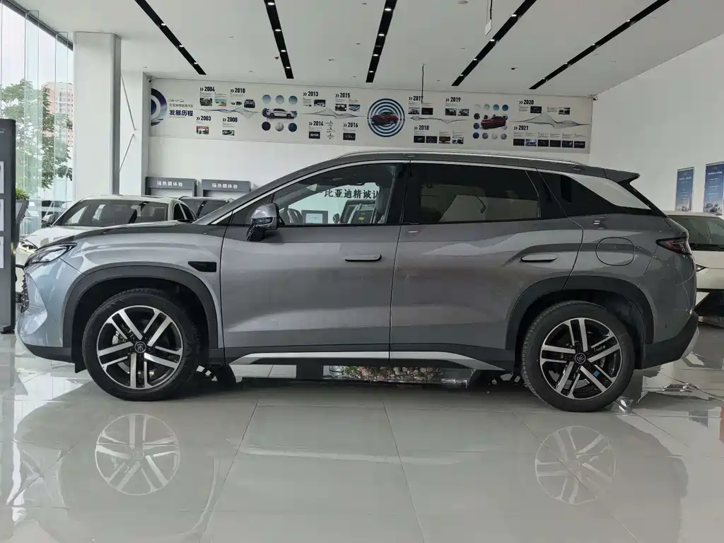 BYD Song L DM-i 2025 — фото 7