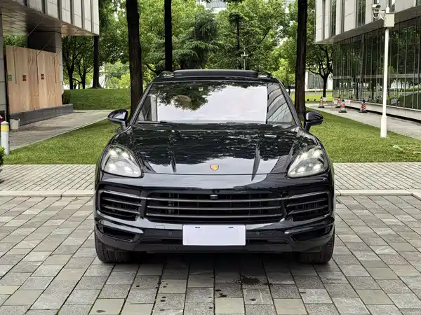 Porsche Cayenne 2023