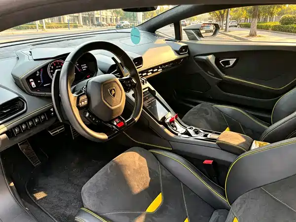 Lamborghini Huracan 2020
