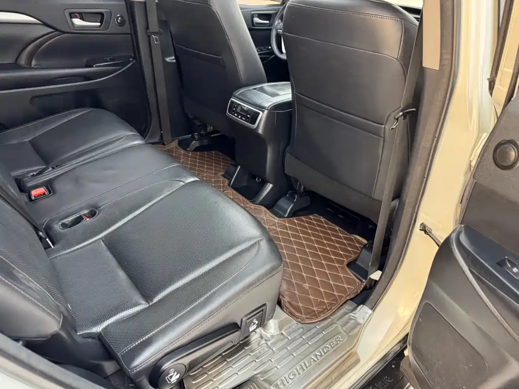 Toyota Highlander 2016 — фото 15