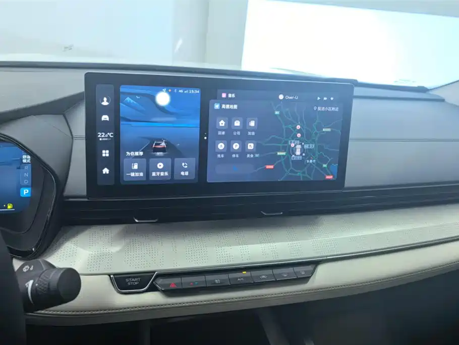 Geely L HiP 2023 — фото 13