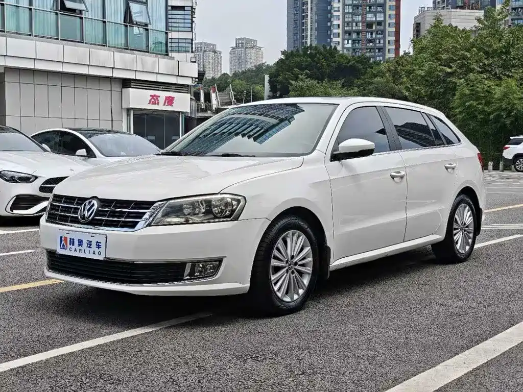 Volkswagen Gran Lavida 2015