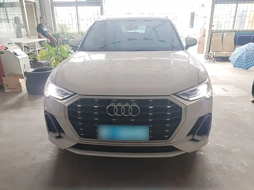 Audi Q3 2021