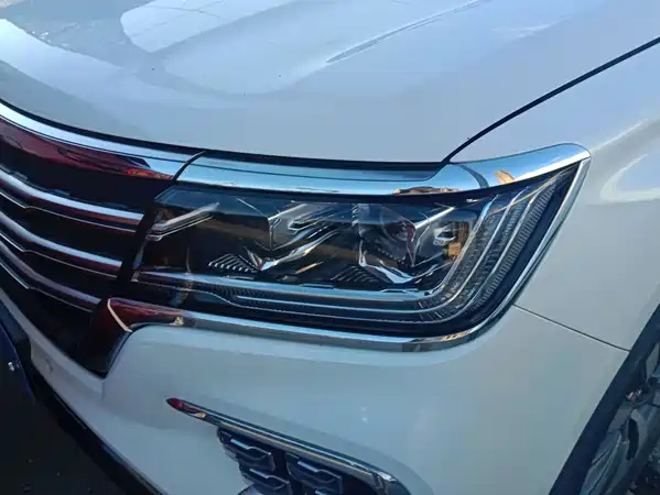 Roewe RX8 2023