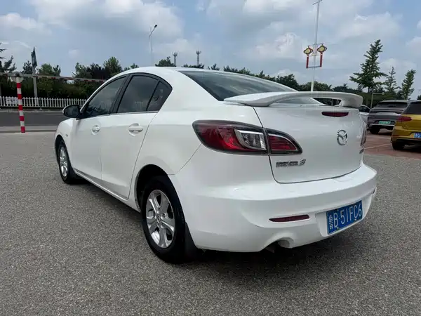 Mazda 3 Xingcheng 2012