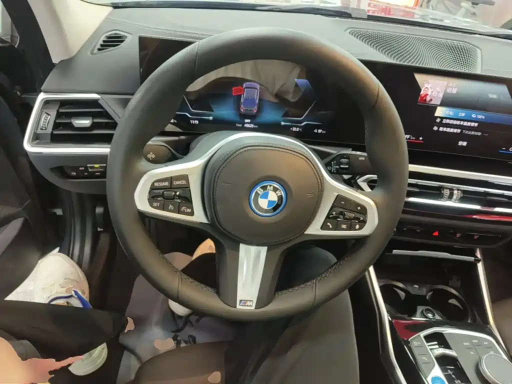 BMW i3 2022 — фото 11