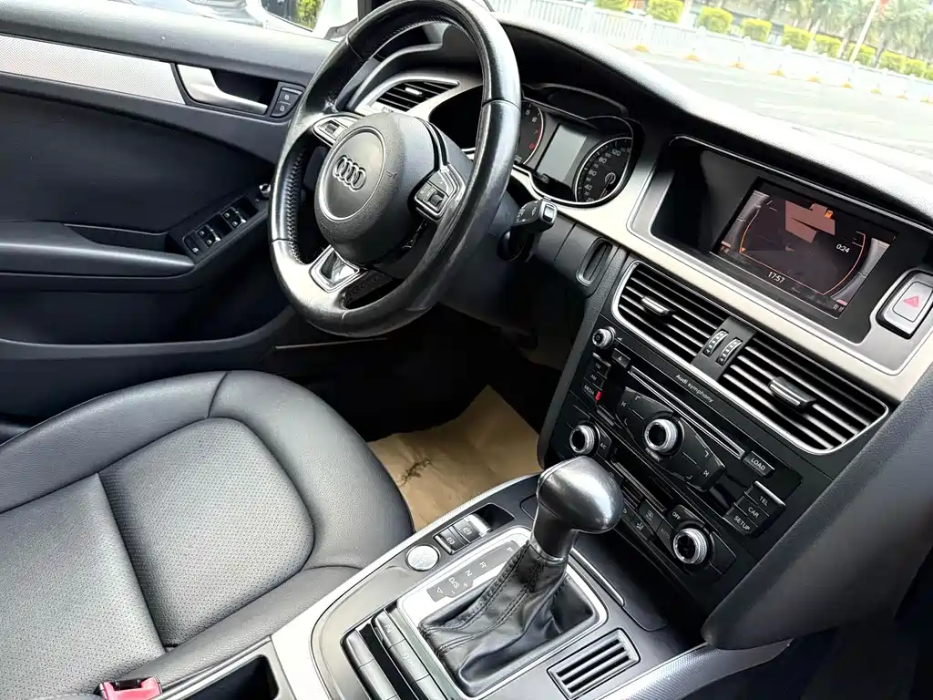 Audi A4L 2016 — фото 8