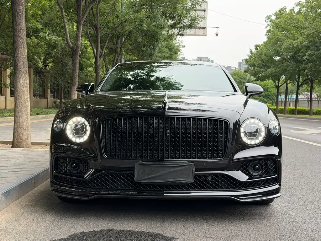 Bentley Flying Spur 2024