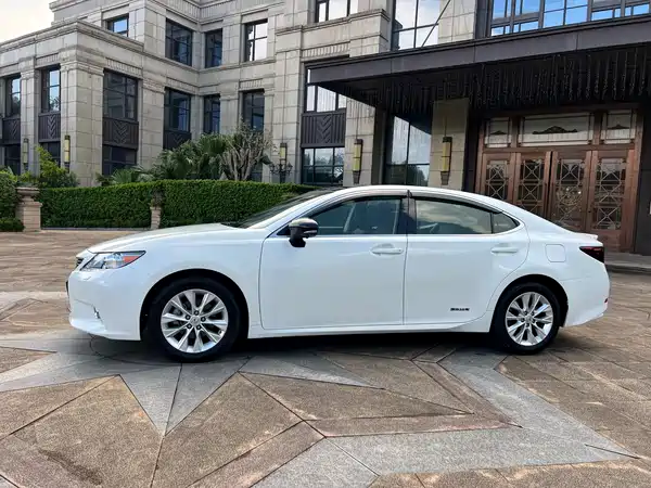 Lexus ES 2014