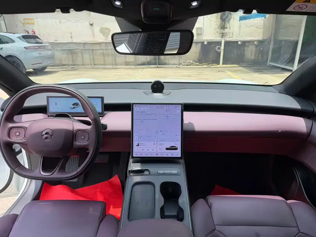 NIO ET5T 2024