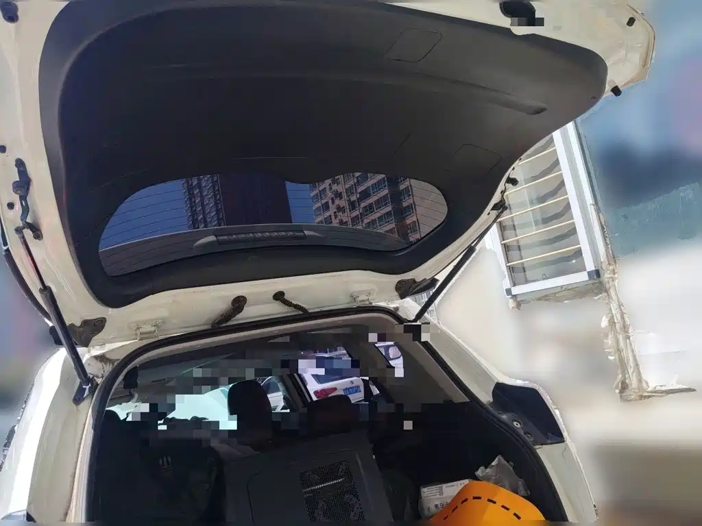 Toyota RAV4 2019 — фото 10