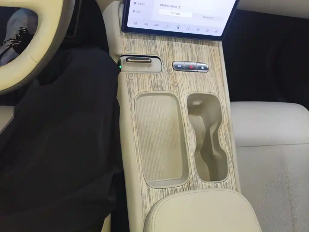 NIO ET7 2022 — фото 14