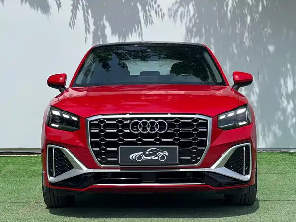 Audi Q2L 2023