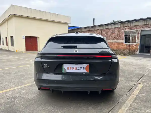 NIO ET5T 2023