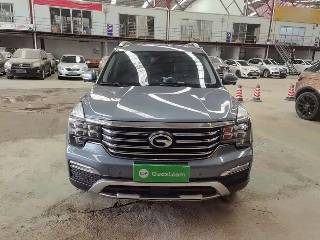 GAC Trumpchi GS8 2017 — фото 3