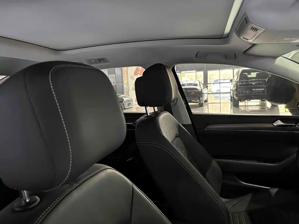 Volkswagen Magotan 2021