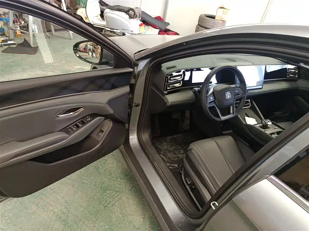 BYD Qin L 2025 — фото 16