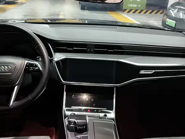 Audi A6L 2023