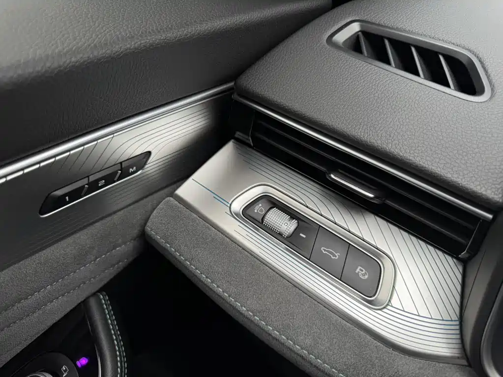 Geely Xingrui 2022 — фото 27