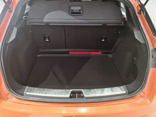 Lynk & Co 02 Hatchback 2022