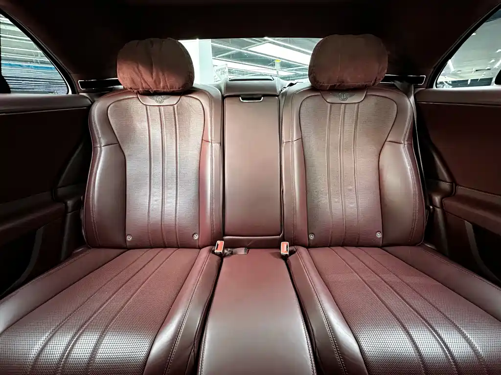 Bentley Flying Spur 2020 — фото 29