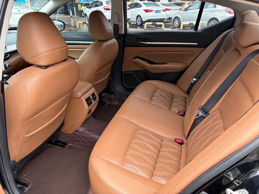 Nissan Teana 2023
