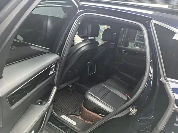 Porsche Cayenne New Energy 2021