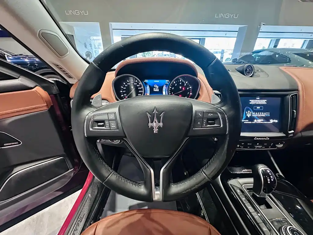 Maserati Levante 2017 — фото 7
