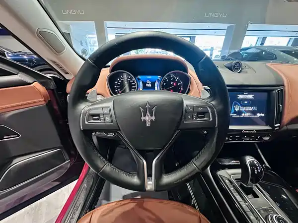 Maserati Levante 2017