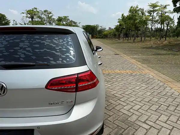 Volkswagen Golf 2014