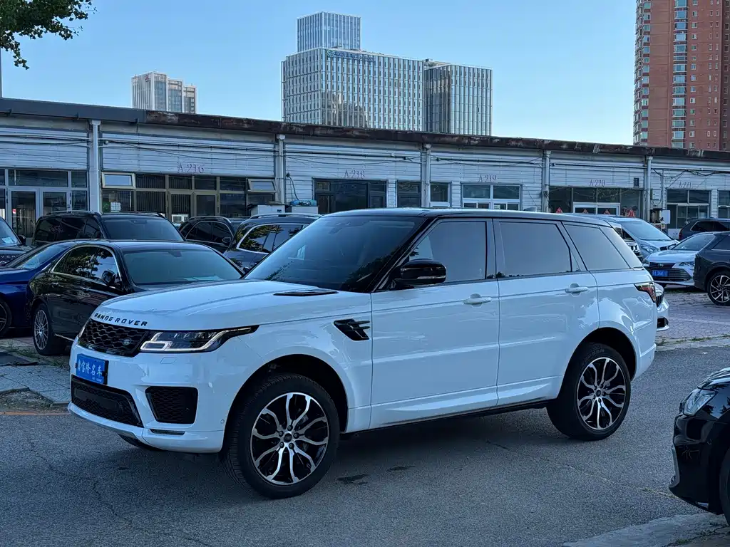 Land Rover Sport 2022 — фото 1