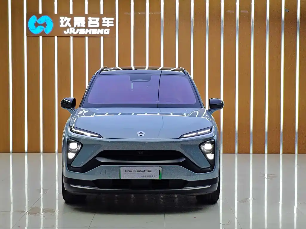 NIO ES6 2020