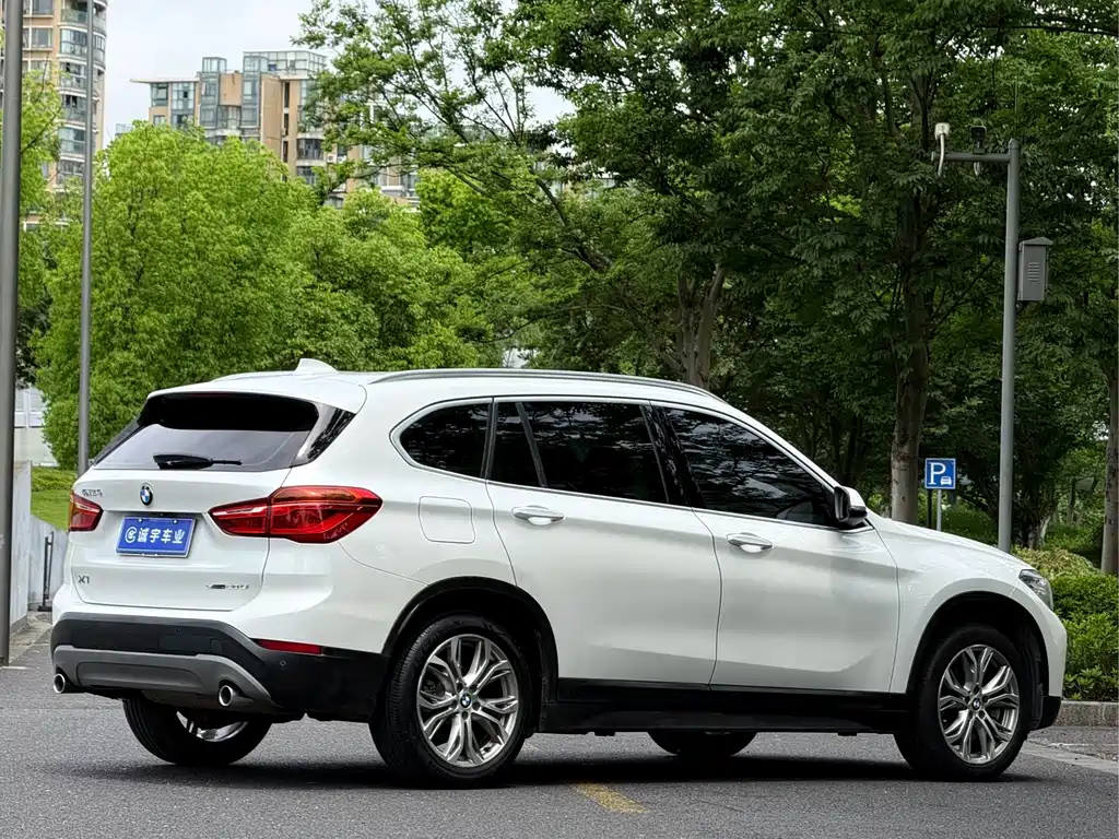 BMW X1 2018 — фото 16