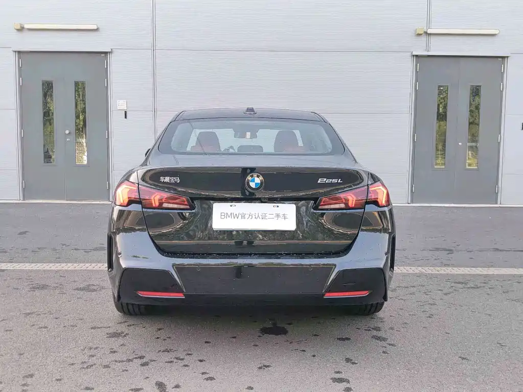 BMW 2 Series 2025 — фото 16
