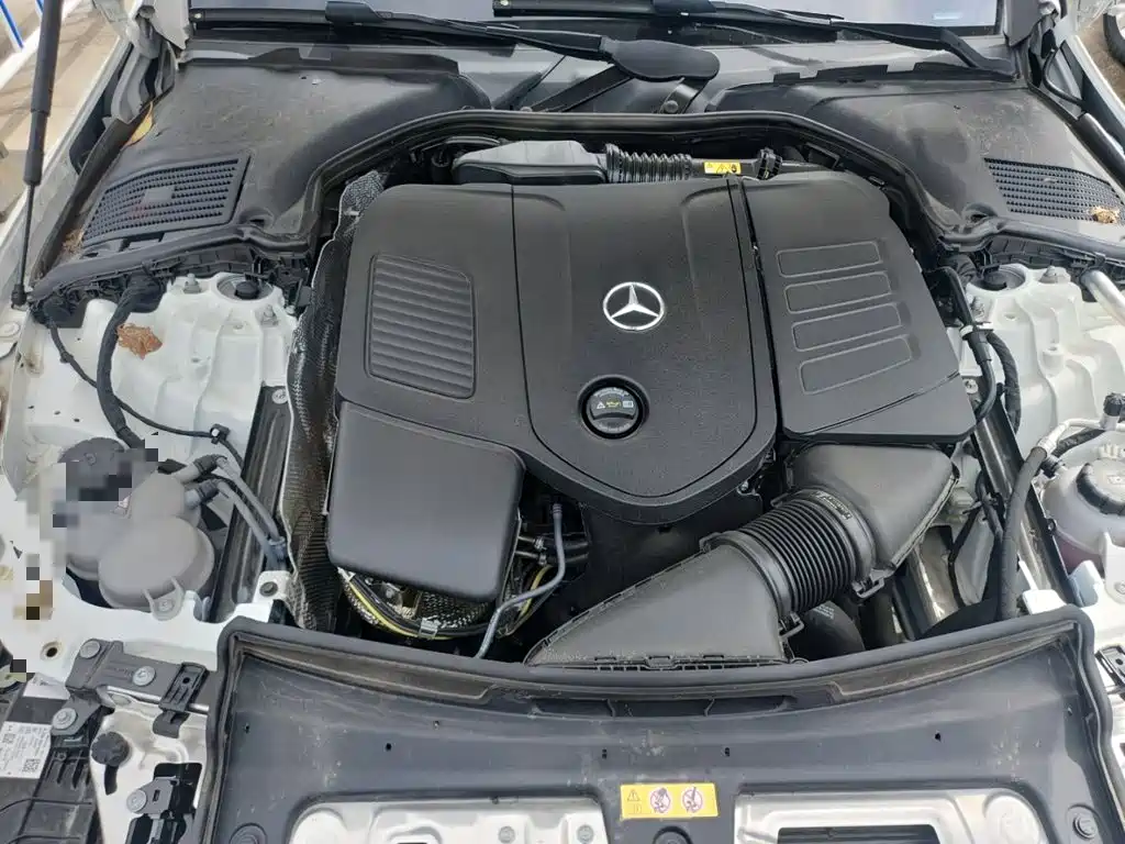 Mercedes-Benz C-Class 2025 — фото 16