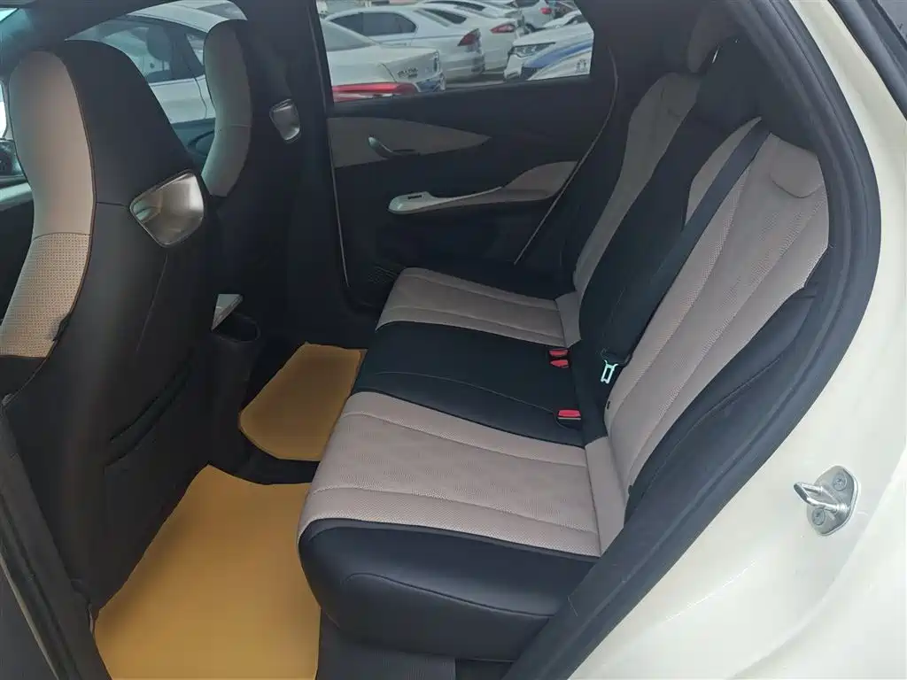 BYD Dolphin 2025 — фото 17