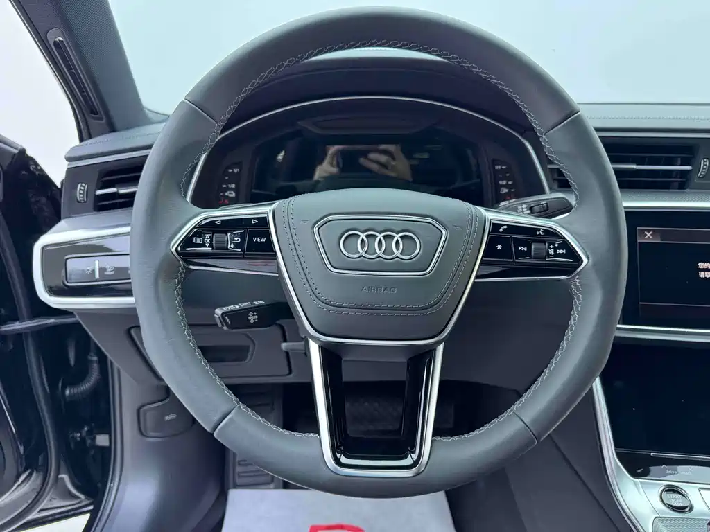 Audi A6L New Energy 2023