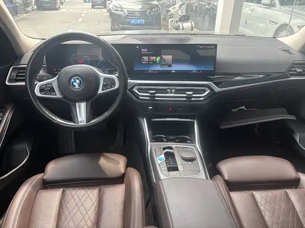 BMW i3 2022