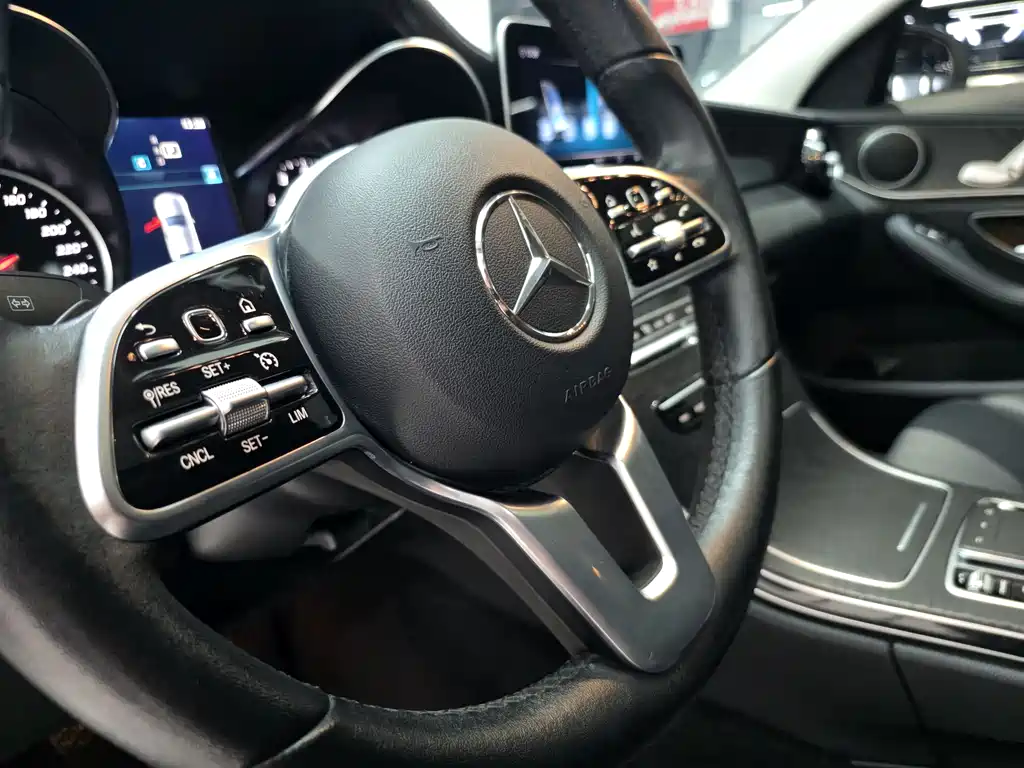 Mercedes-Benz C-Class 2019