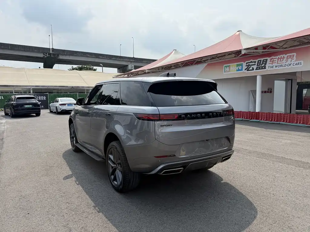 Land Rover Range Rover Sport 2024 — фото 11
