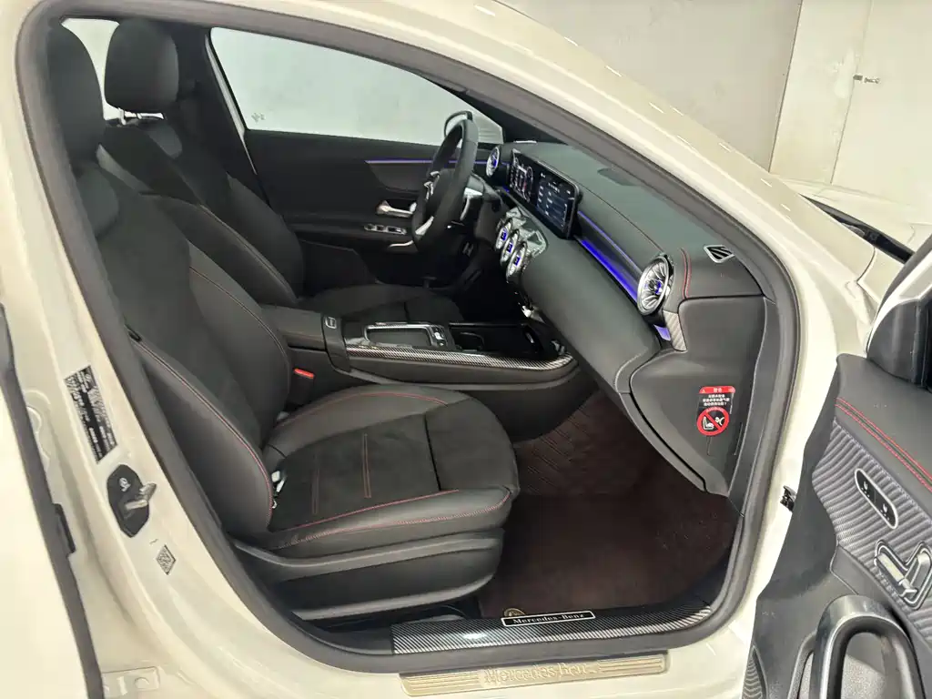 Mercedes-Benz A-Class 2025 — фото 25