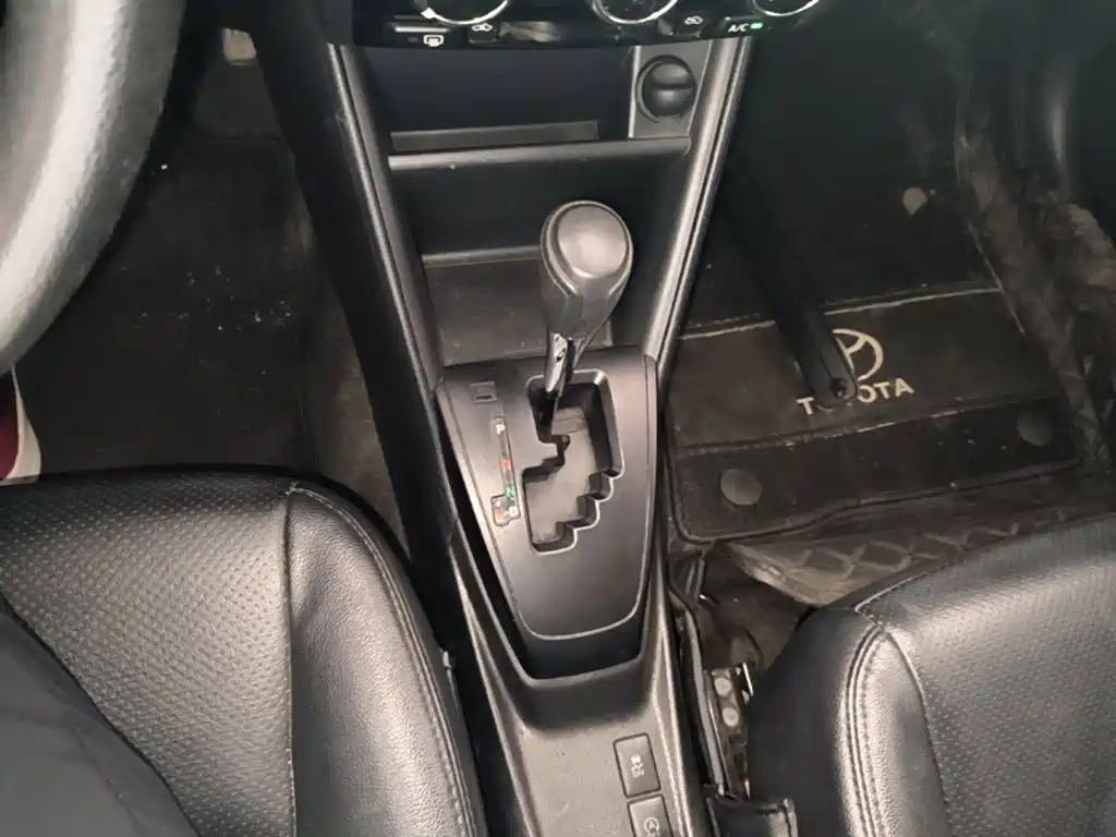Toyota Yaris L 2021 — фото 14