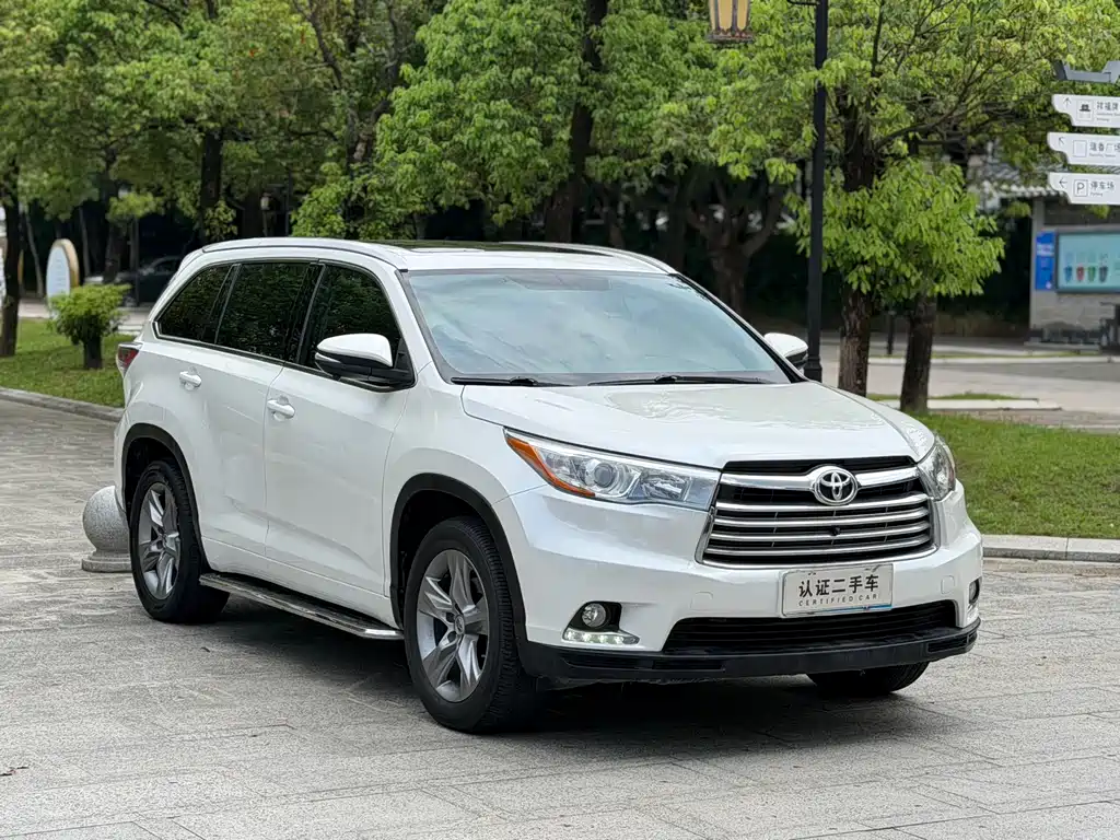 Toyota Highlander 2016 — фото 12