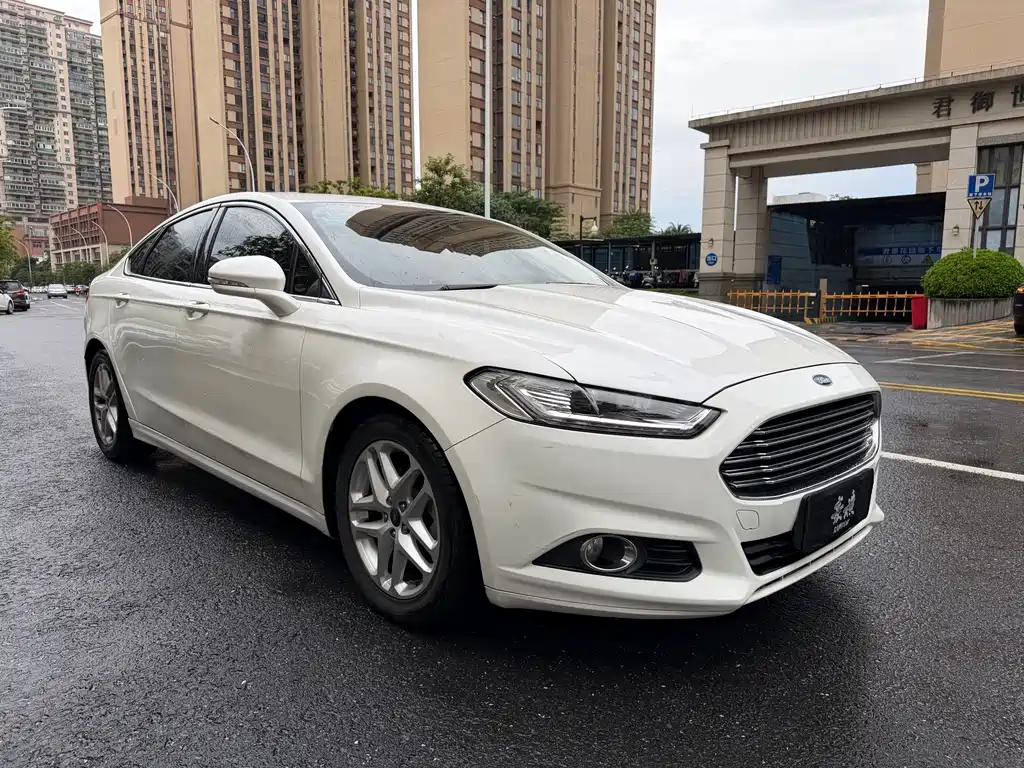 Ford Mondeo 2015 — фото 3