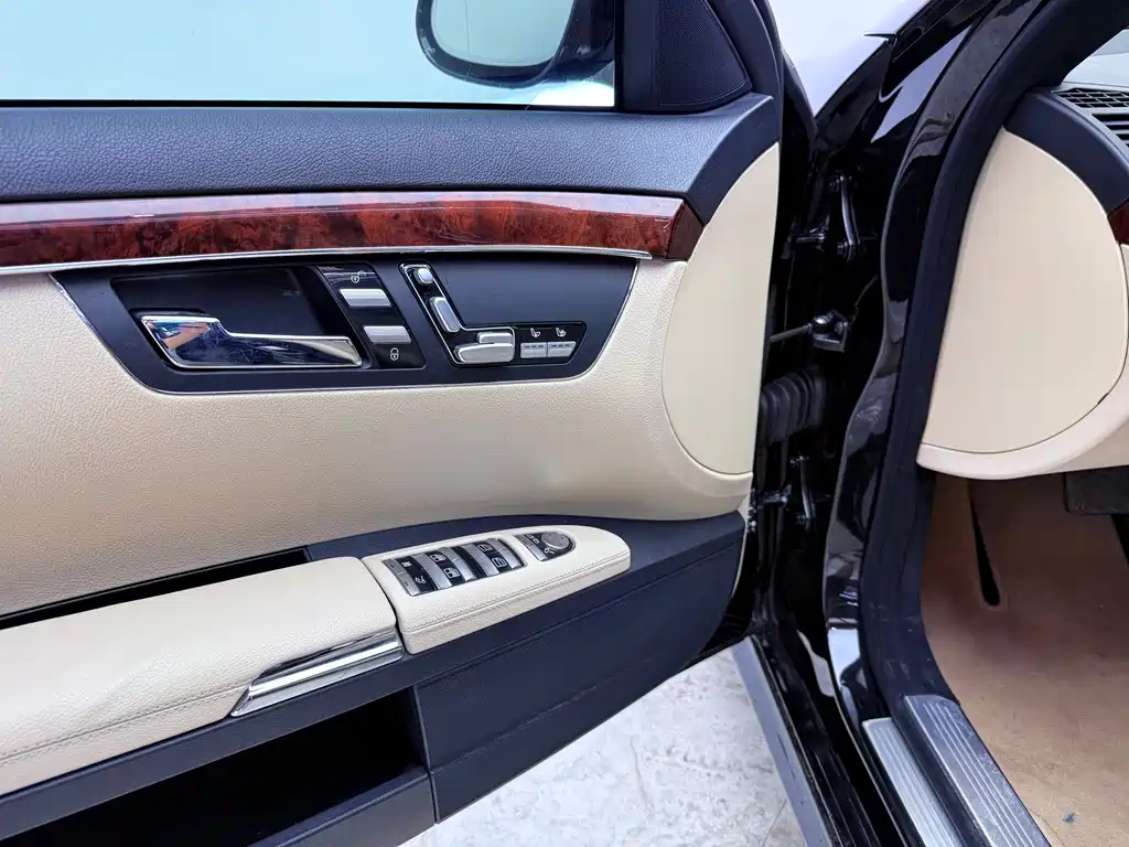 Mercedes-Benz S-Class 2008 — фото 18