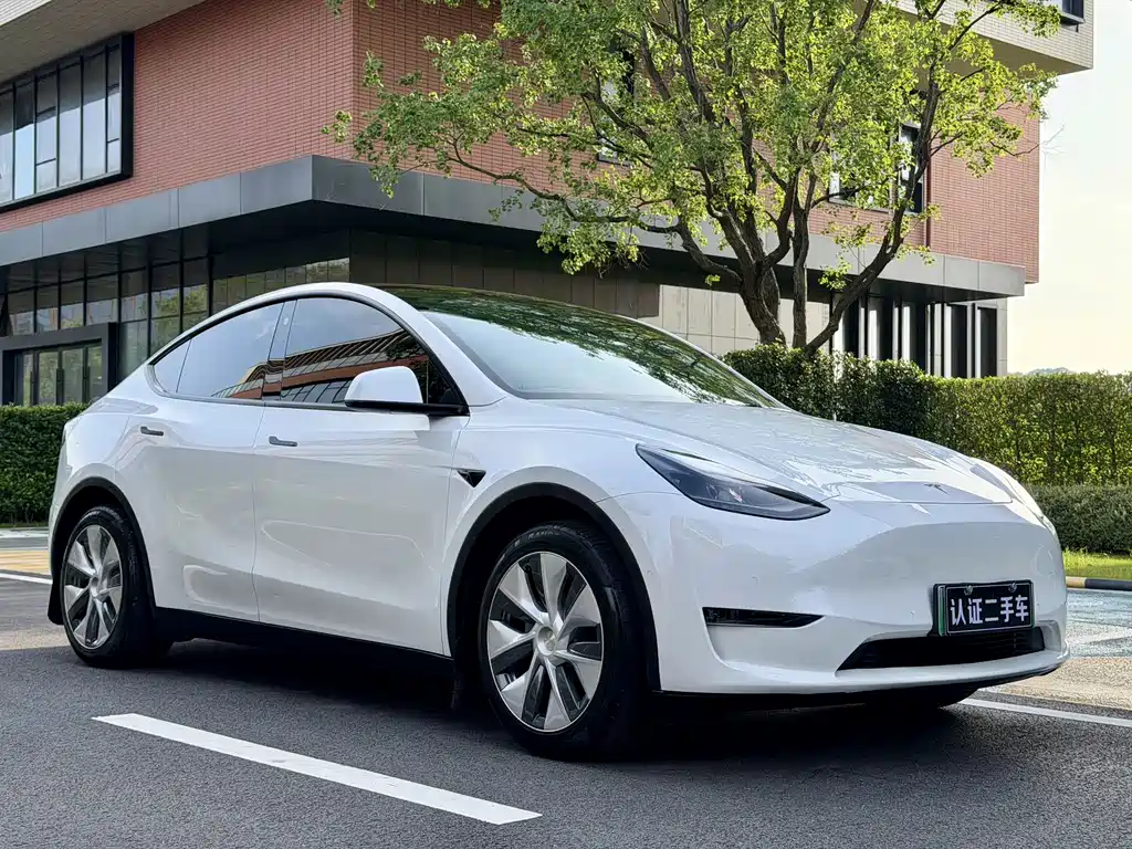 Tesla Model Y 2022 — фото 5