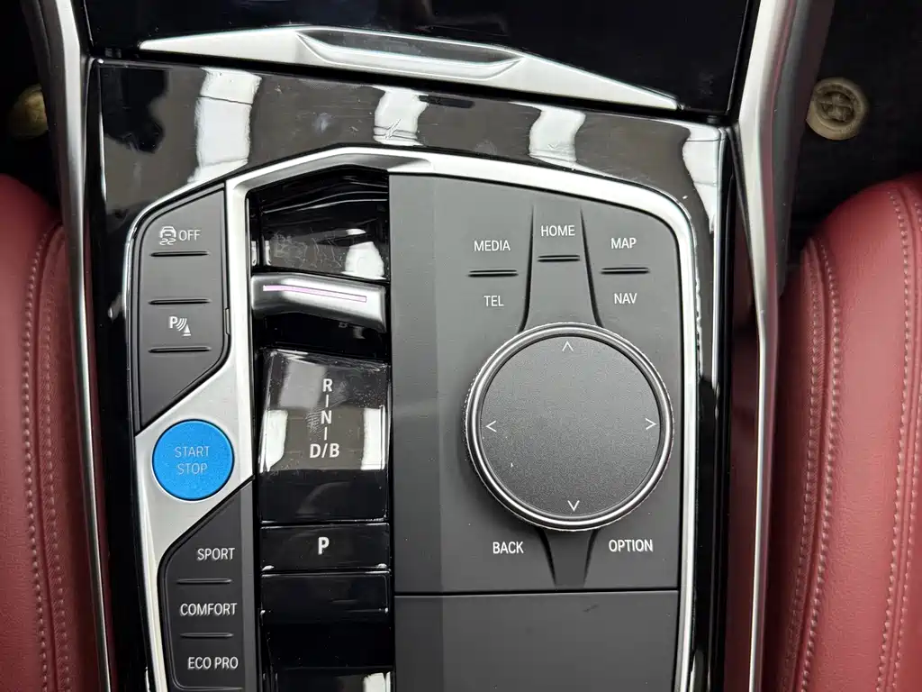 BMW i3 2024 — фото 18