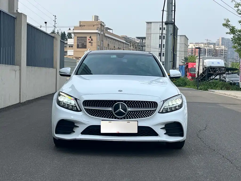 Mercedes-Benz C-Class 2020